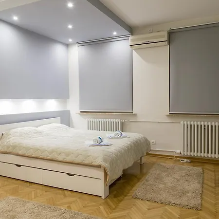 Parlament アパート ベオグラード