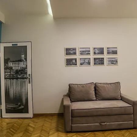 Parlament Daire Belgrad