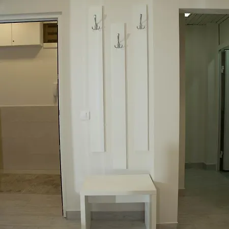 Parlament アパート